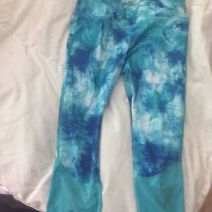 Blue tie dye Capri leggings